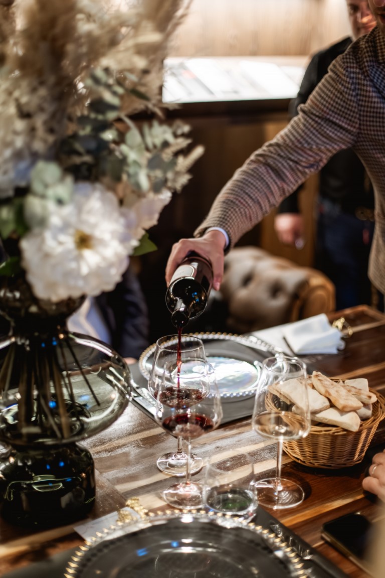 Wine&Dine Room