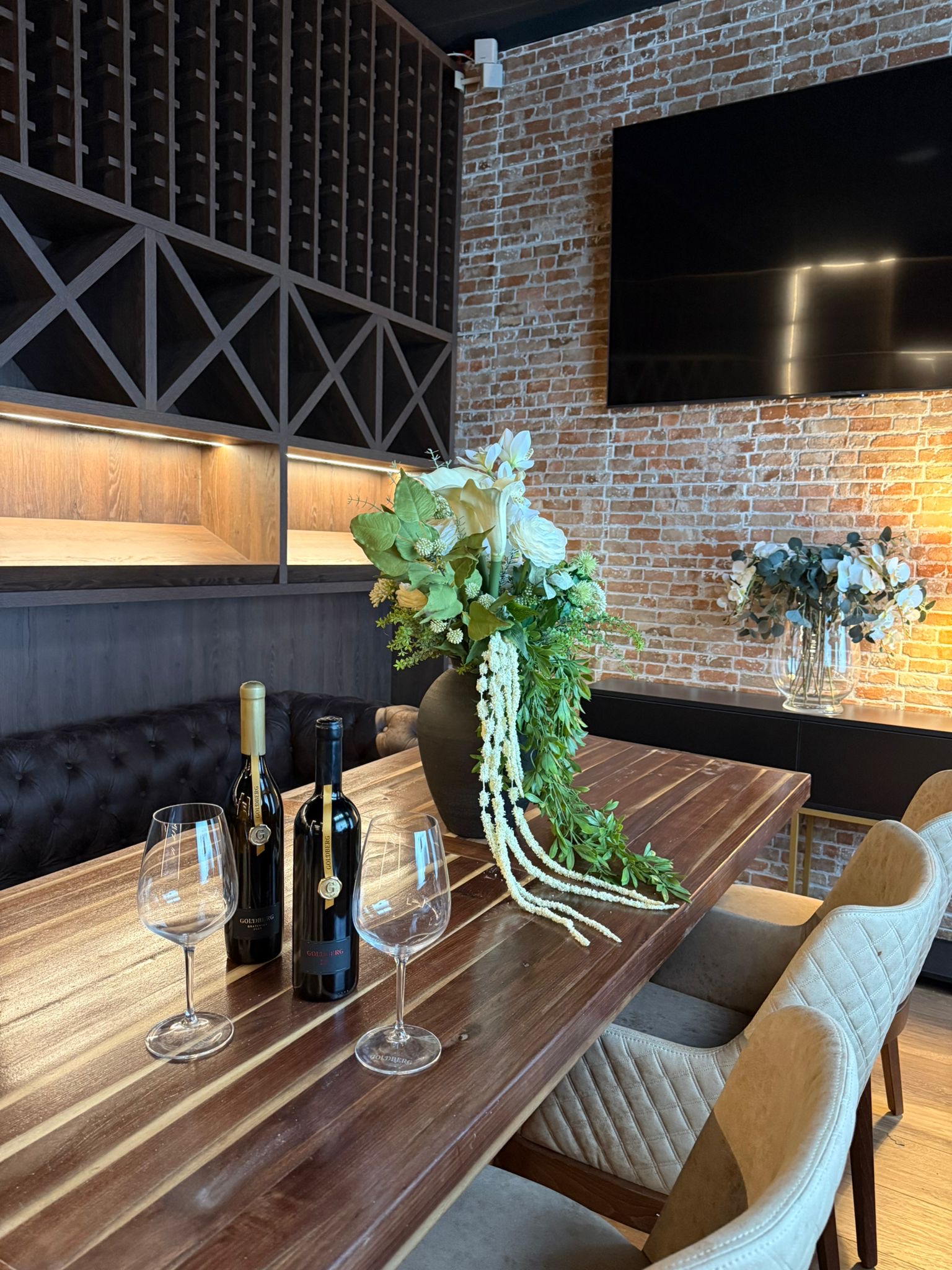 Wine&Dine Room